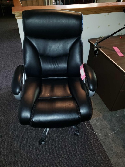 Soft leather Office rolling chair