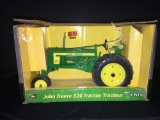1/16th Ertl John Deere 520 Wide Front Tractor NIB