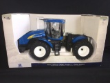 1/16th Ertl New Holland T9060 Tractor Dealer Edition