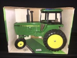 1/16th Ertl John Deere 4230 Tractor