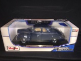 1/18th Maisto 1939 Ford Deluxe Special Edition