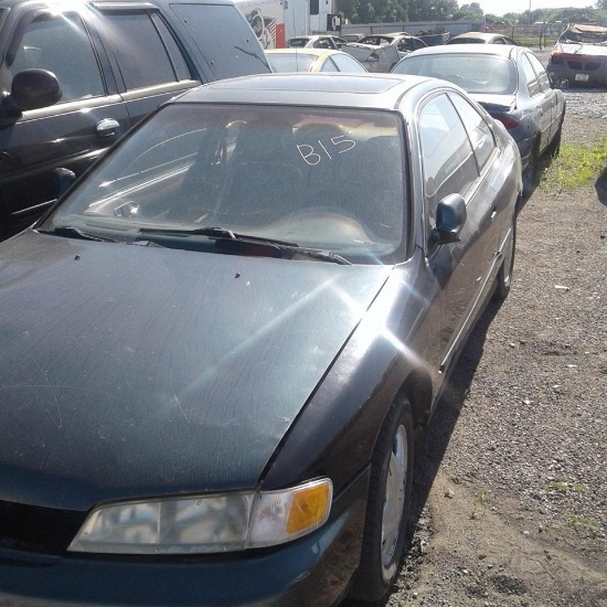 B15 1996 Honda Accord 1HGCD7169TA011270 Silver Abandoned