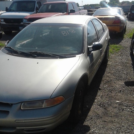 B18 2000 Dodge Stratus 1B3EJ46X5YN286989 Beige Illegal Park