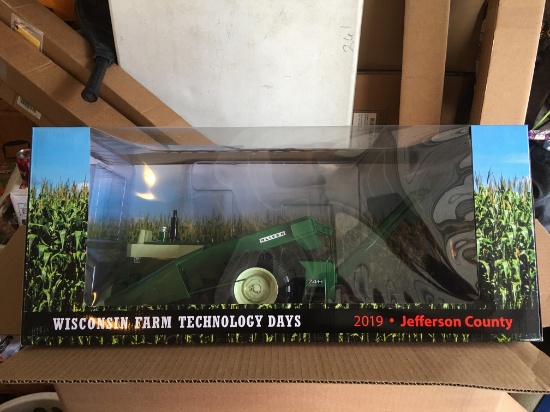 Just Released!  1/16th SpecCast Oliver 1600 Tractor with 74-H Corn Picker July 2019 Wisconsin Farm!