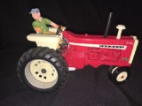 1/16th Ertl Farmall 1206 Tractor with Lowell Davis Man
