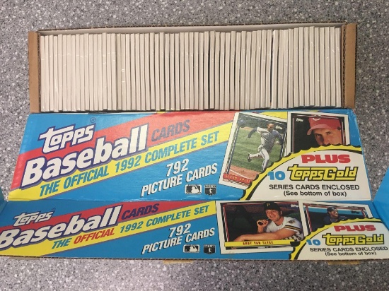 1992 Topps Baseball Cards appears to like be complete set