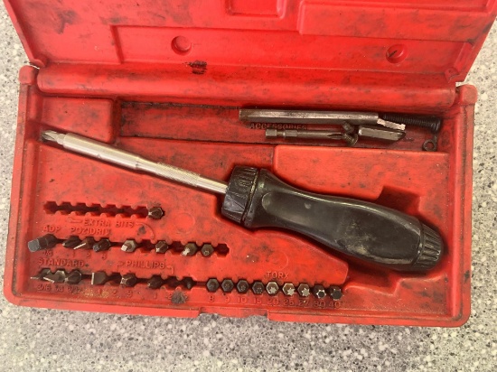Snap-on screw driver set no complete