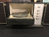Vintage Stereophonic Magnavox Vinyl Record Player