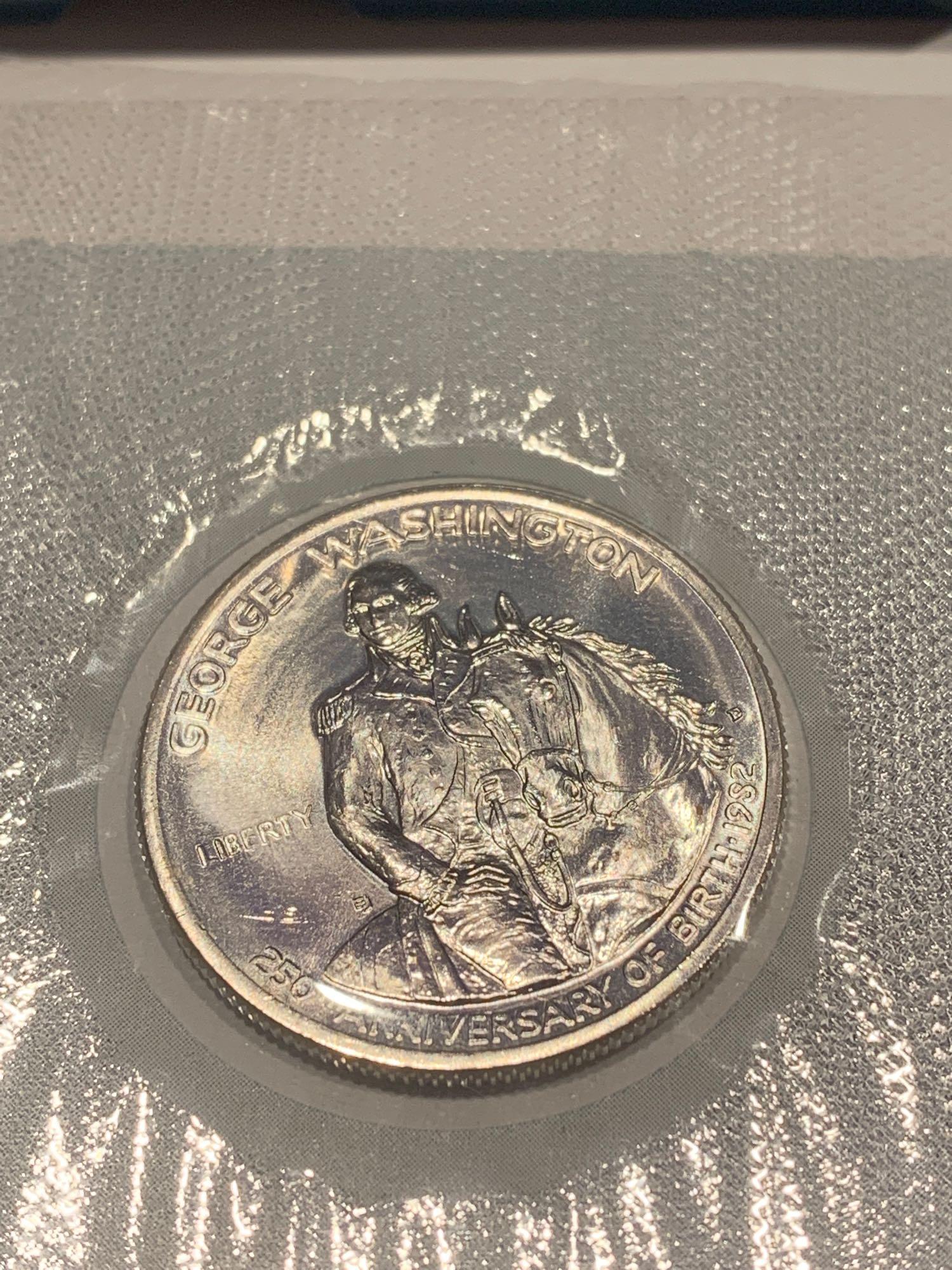 USA $1/2 Dollar 1982 Silver BU George Washington Commemorative