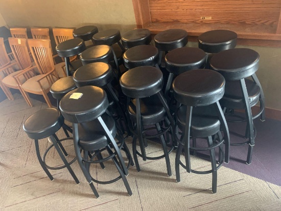 30x-Black vinyl Padded swivel bar stools