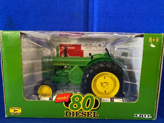 John Deere Tractor / Model 80 Diesel