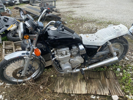 E30 1981 Honda CB650 JH2RC0509BM200577 Black Abandoned