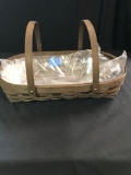 Oval medium gathering basket with protector