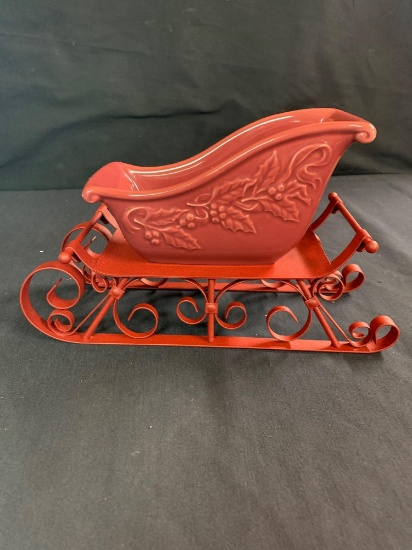2007 holiday helper metal sleigh runners with pottery sleigh top