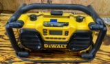Dewalt worksite charger radio with 18 V battery
