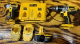 Dewalt 18 V impact driver hammer drill three batteries and double charger