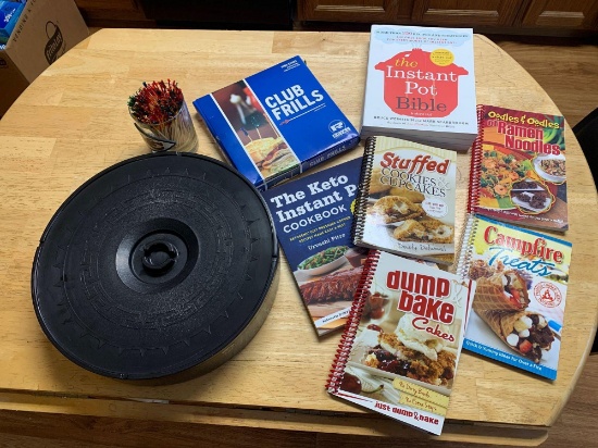 Recipe books for Insta pot club frills and tortilla warmer