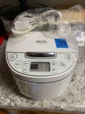 Aroma Rice cooker slow cooker food steamerAppears to be brand new