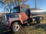 1981 Ford 700 Diesel solvent truck. With Detroit Diesel.