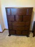 Magnussen Home 5 drawer dresser nice