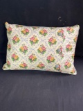Mother?s Day throw pillow