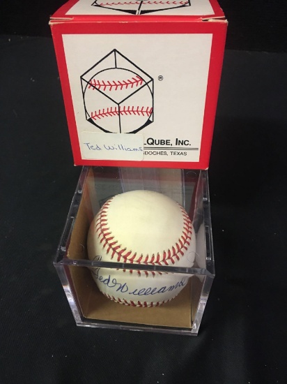 Ball Qube Ted Williams