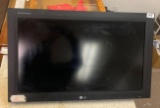 LG Flatron 32 inch monitor