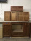 Kitchen cabinets top and bottom 6 pieces total 2 -24? X 30? /30? X 12?