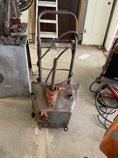 Electric pipe bender and pipe threader