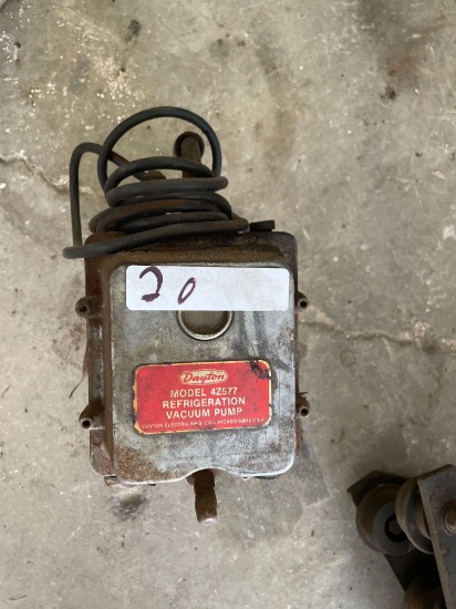 Dayton model 4Z577 refrigeration vacuum pump