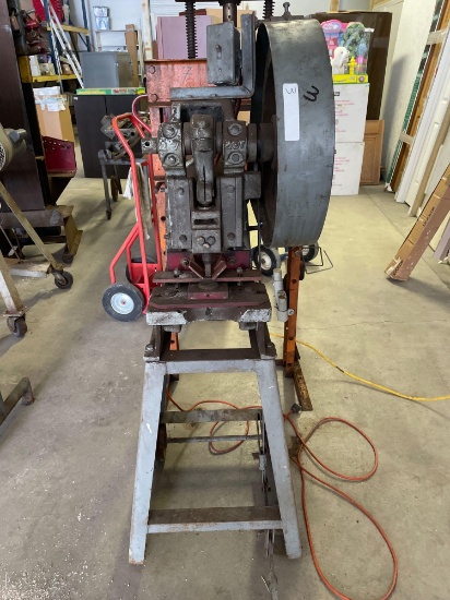 Swaine Metal bending unit. Motor does turn on with clutch