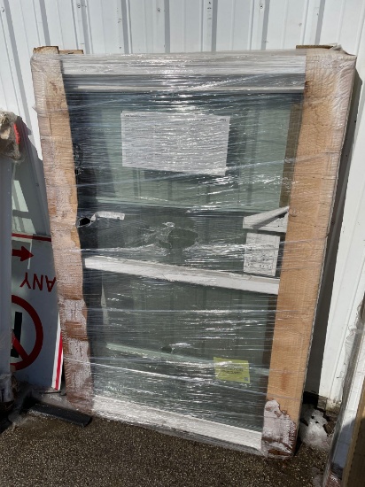 New double hung window 39.75x56.375