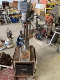 16 speed drill press with pivoting table