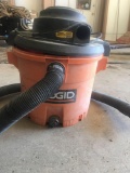Ridge vacuum 12 gallons