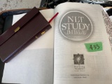 NLTStudy Bible plus