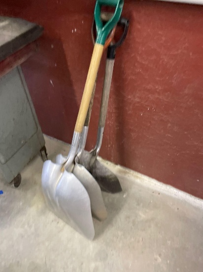 3 corn shovels