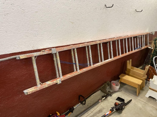 23 ft fiberglass extension ladder