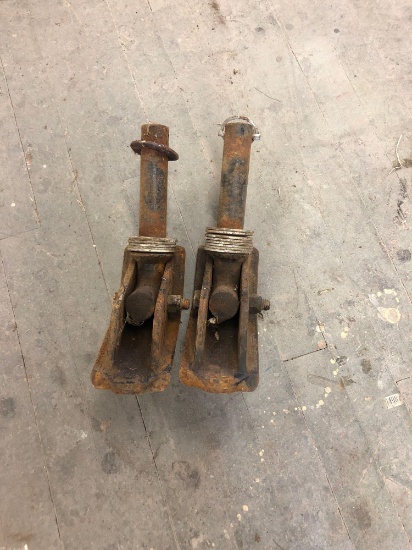 Plow skid shoes