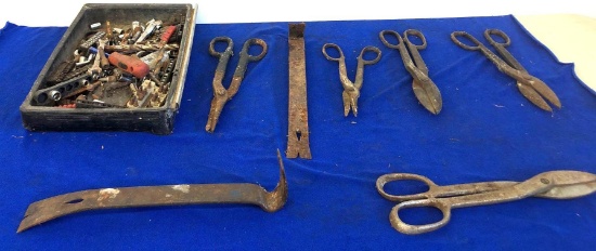 Tin snips, bars plus