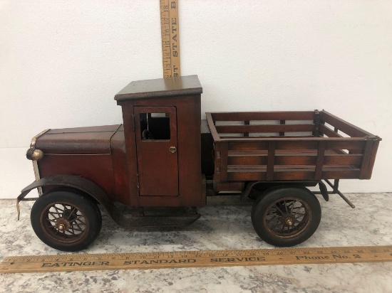 Antique truck