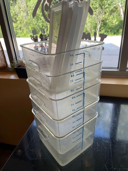 Rubbermaid storage containers with lid (5)