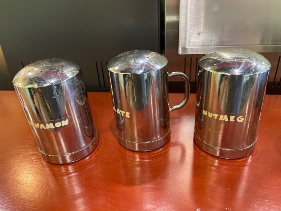 Condiment shakers with handles