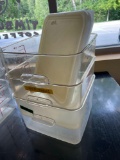 Rubbermaid storage containers with lids