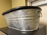 Decorative ice bucket (3 total)