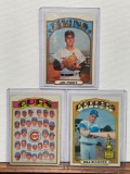 1972 Topps Baseball Cards Cubs team, Bill Buckner All Star Rookie, and Jim Perry