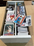 Assorted baseball cards unchecked