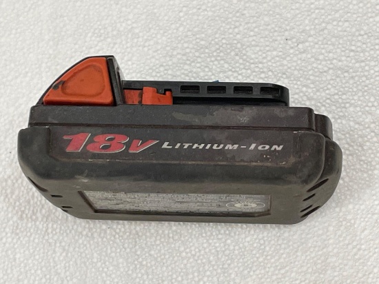 Milwaukee M 18 red lithium battery works