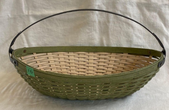 Handled leaf Basket