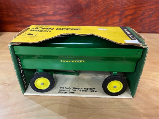 1/16th Ertl Yellow Top John Deere Wagon