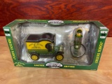 1/24th Gearbox John Deere Ford Coin bank and Wayne gas pump